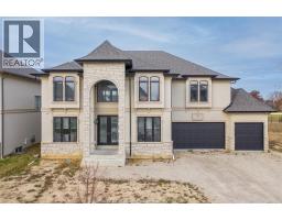 336 BENSON COURT, Amherstburg, Ontario