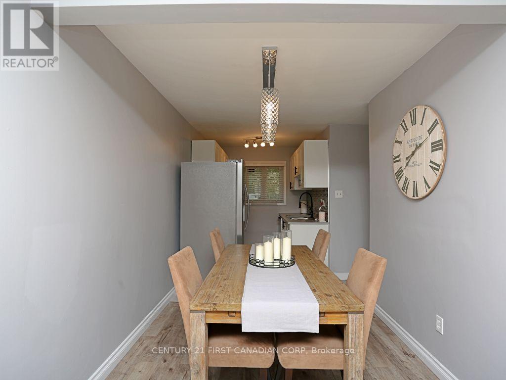 7 - 166 Southdale Road W, London South (South O), Ontario  N6J 2J1 - Photo 12 - X12665996