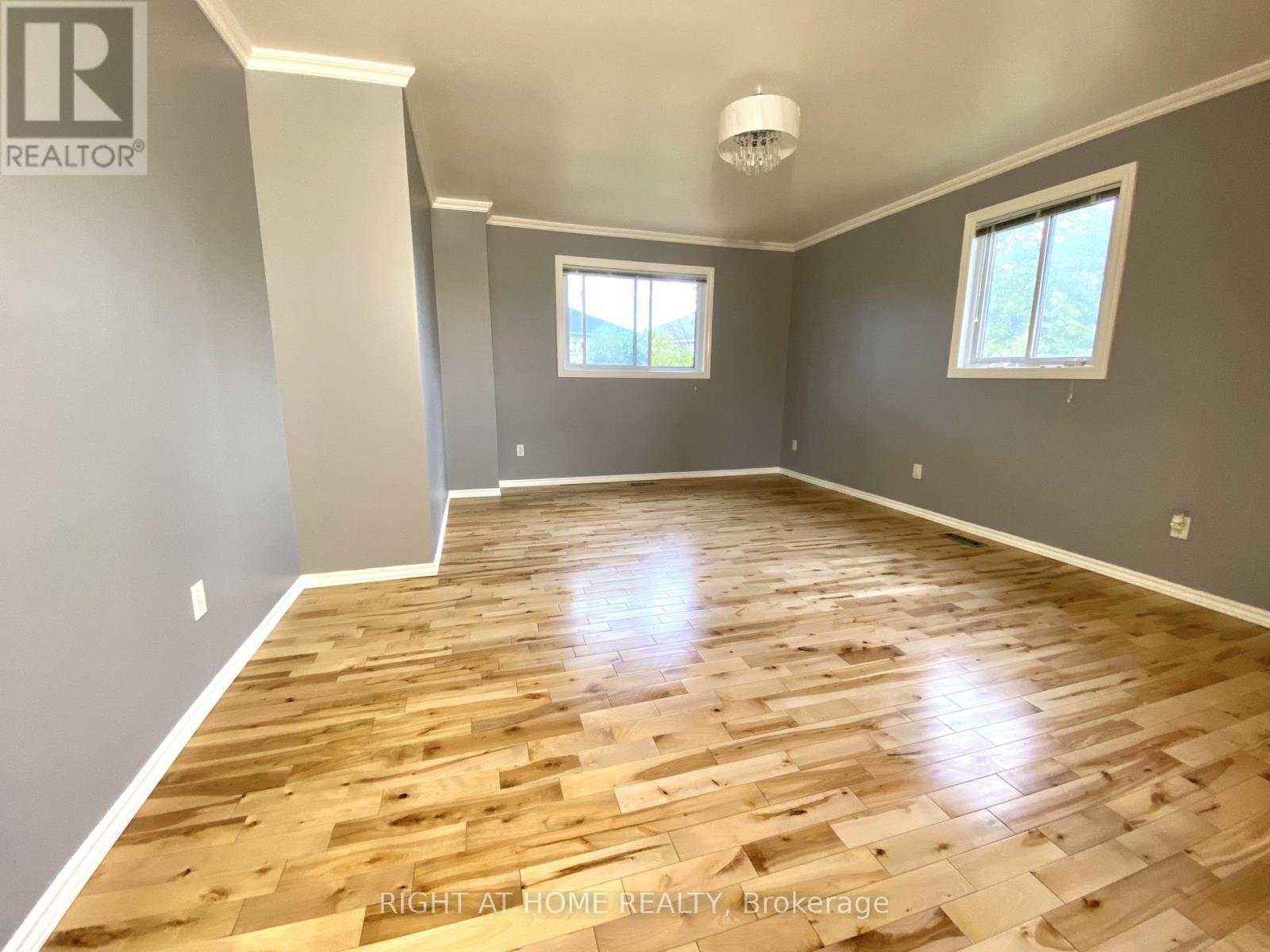 Main - 205 Cardinal Street, Barrie (Cundles East), Ontario  L4M 6G8 - Photo 11 - S12871694