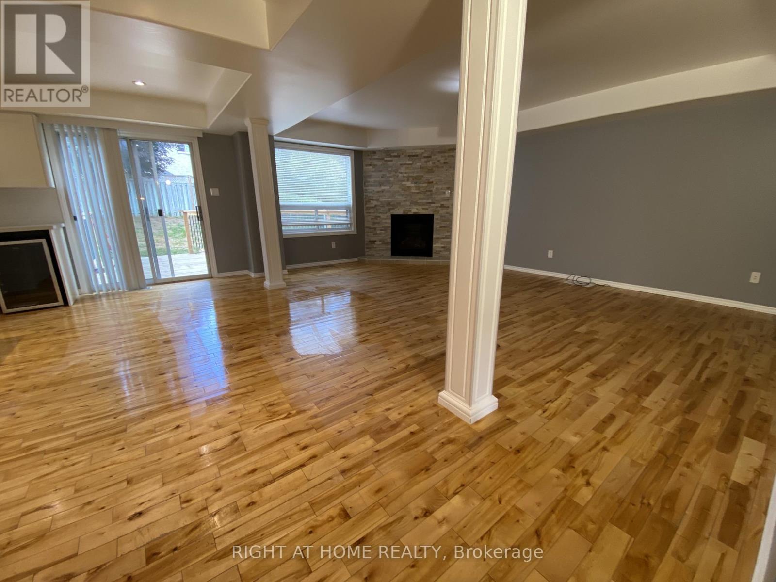 Main - 205 Cardinal Street, Barrie (Cundles East), Ontario  L4M 6G8 - Photo 4 - S12871694