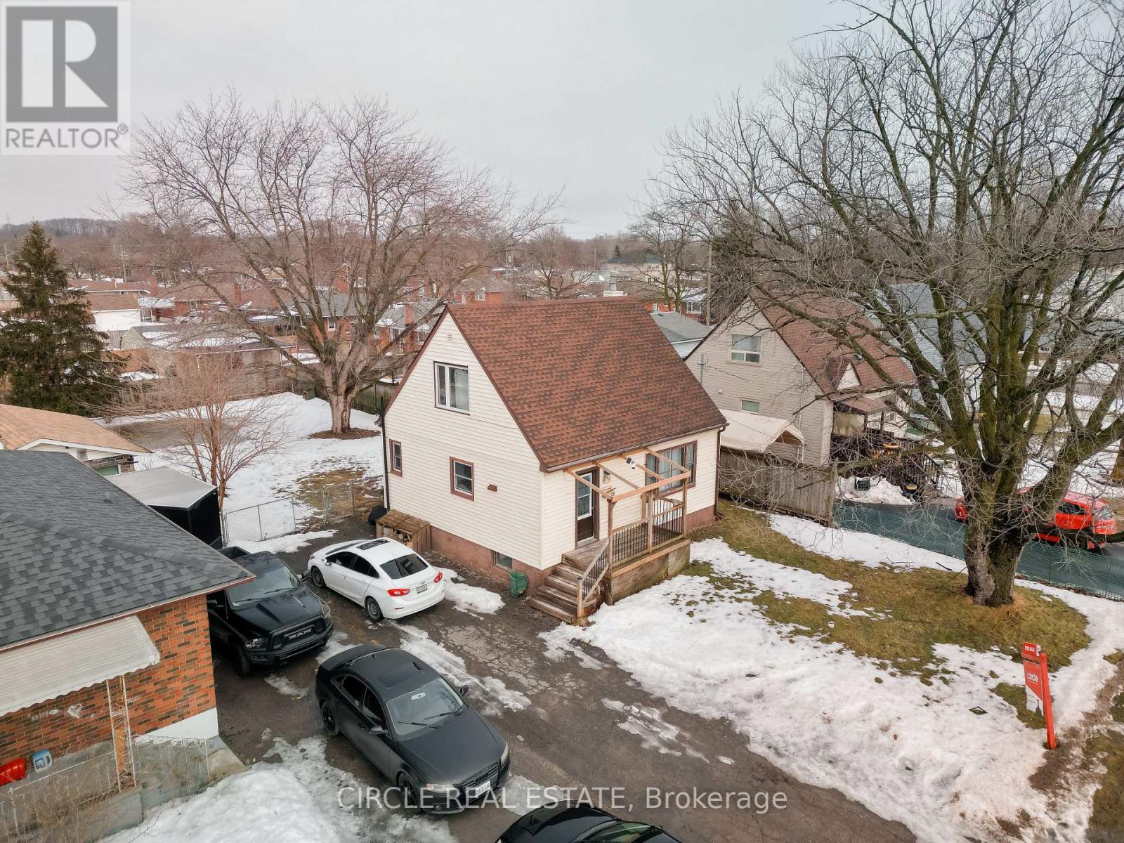 6755 Mcleod Road, Niagara Falls (Arad/fallsview), Ontario  L2G 3G7 - Photo 2 - X12789802