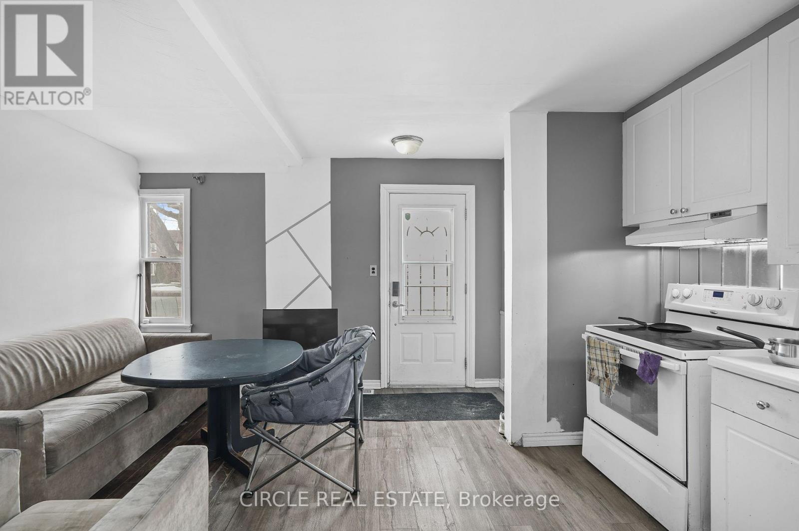 6755 Mcleod Road, Niagara Falls (Arad/fallsview), Ontario  L2G 3G7 - Photo 12 - X12789802