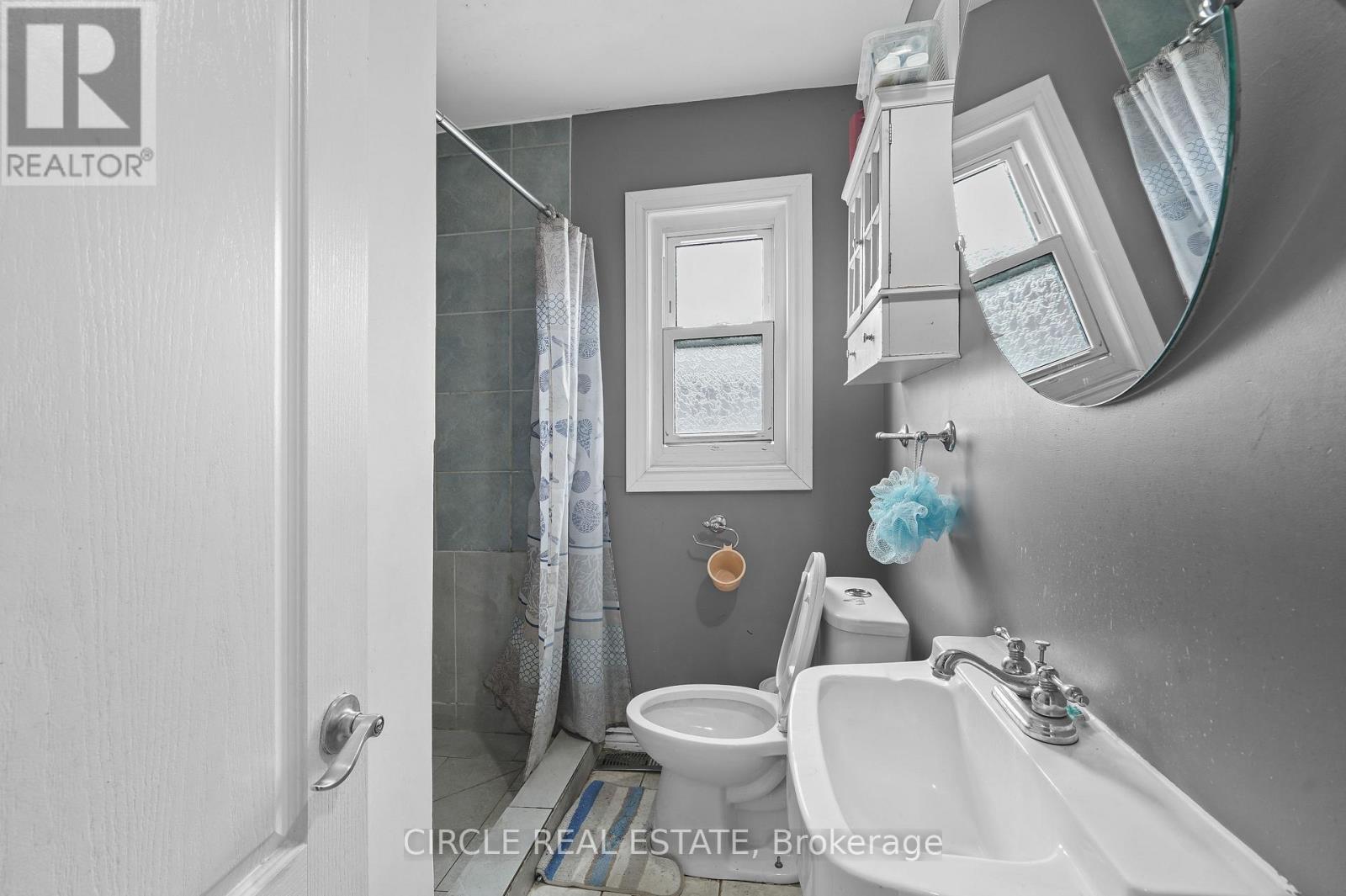 6755 Mcleod Road, Niagara Falls (Arad/fallsview), Ontario  L2G 3G7 - Photo 16 - X12789802