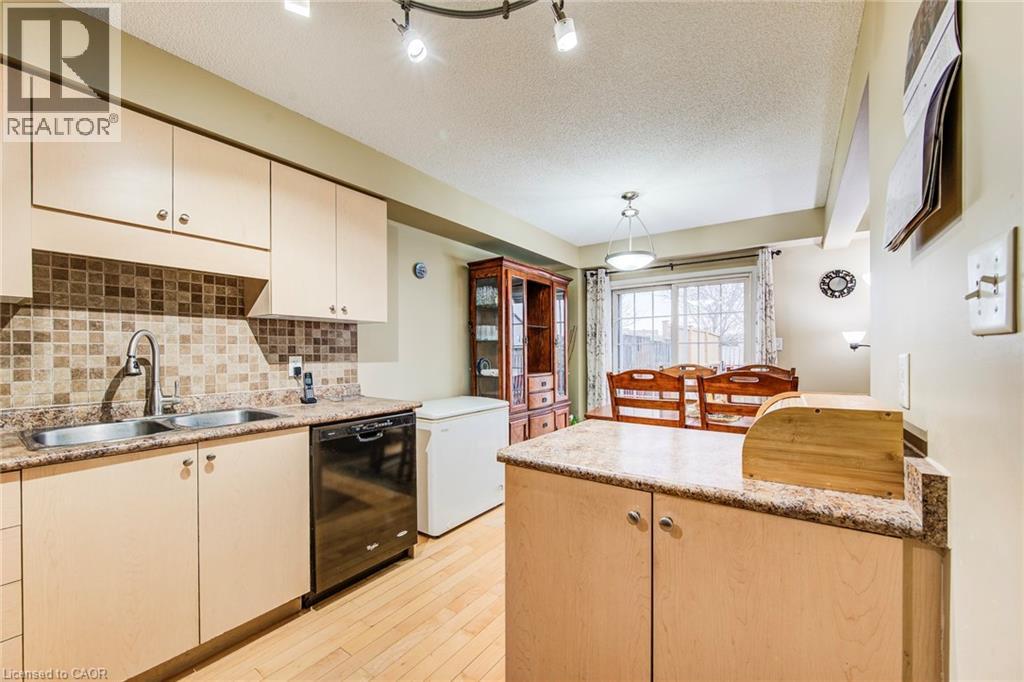 116 Commonwealth Street, Kitchener, Ontario  N2E 4K8 - Photo 21 - 40810580