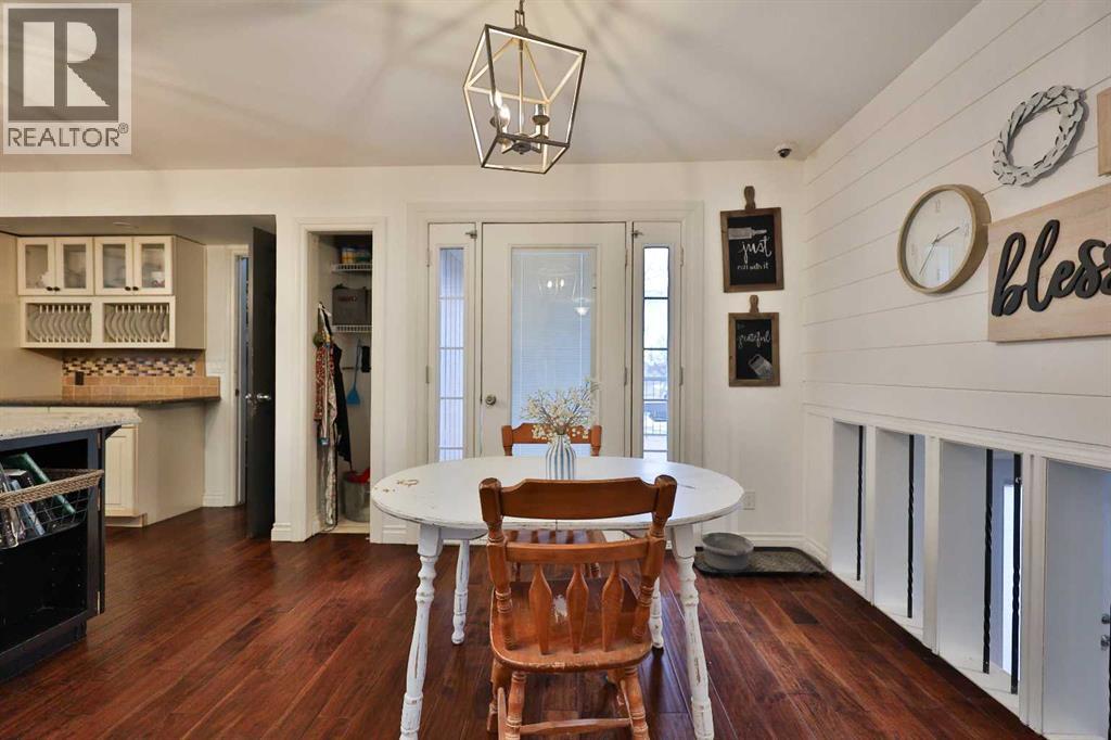 182 S 3 Street E, Magrath, Alberta  T0K 1J0 - Photo 11 - A2288069