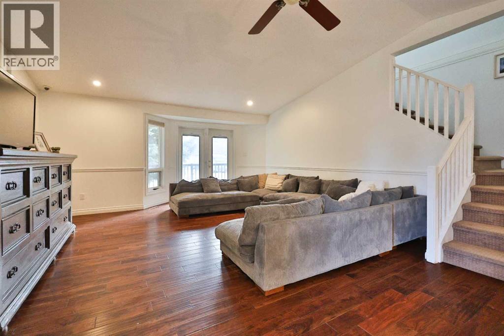 182 S 3 Street E, Magrath, Alberta  T0K 1J0 - Photo 16 - A2288069