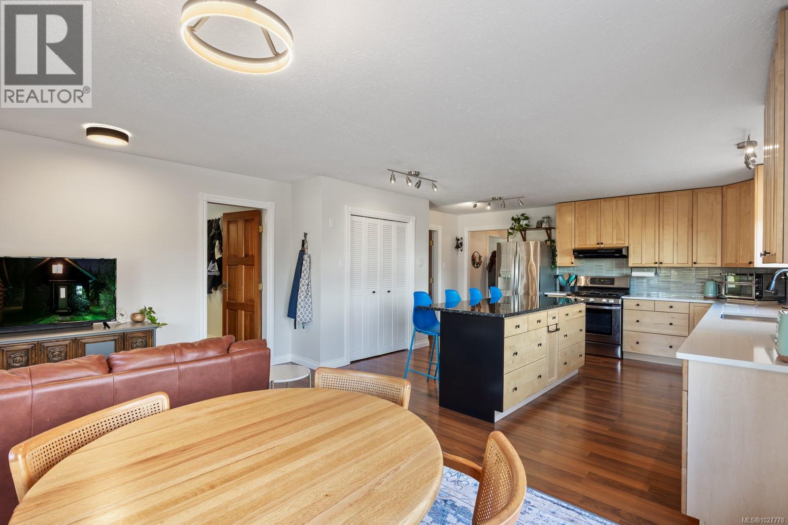 3830 Laurel Dr, Royston, British Columbia  V0R 2V0 - Photo 26 - 1027778