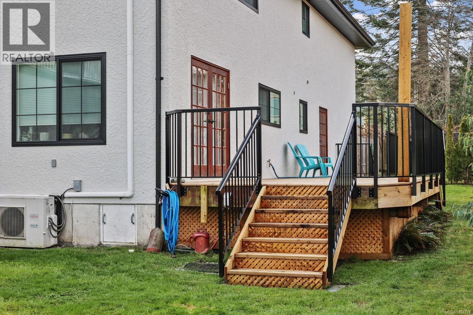 3830 Laurel Dr, Royston, British Columbia  V0R 2V0 - Photo 43 - 1027778