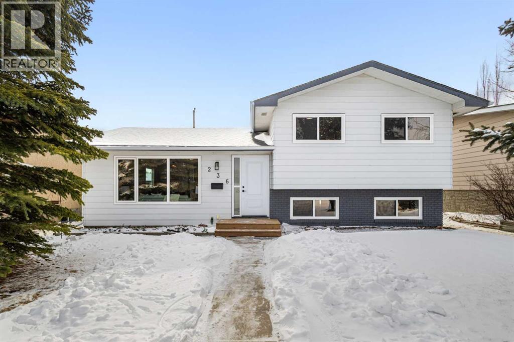 236 Silverview Way NW, Calgary, Alberta