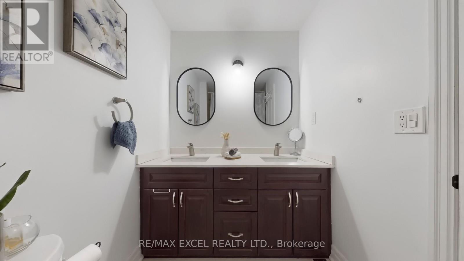 1849 Bonnymede Drive, Mississauga, Ontario  L5J 1E2 - Photo 44 - W12871392