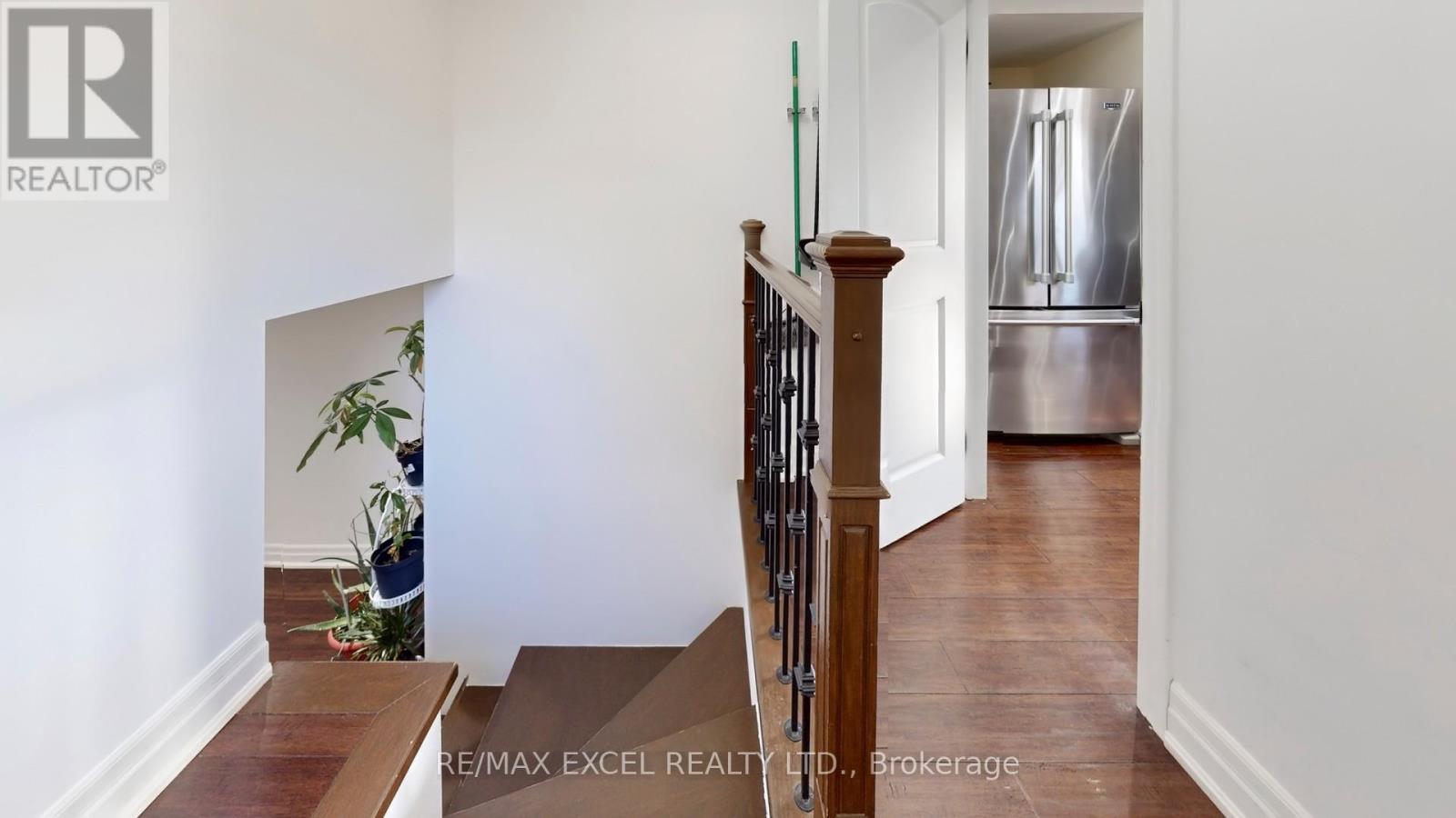 1849 Bonnymede Drive, Mississauga, Ontario  L5J 1E2 - Photo 48 - W12871392