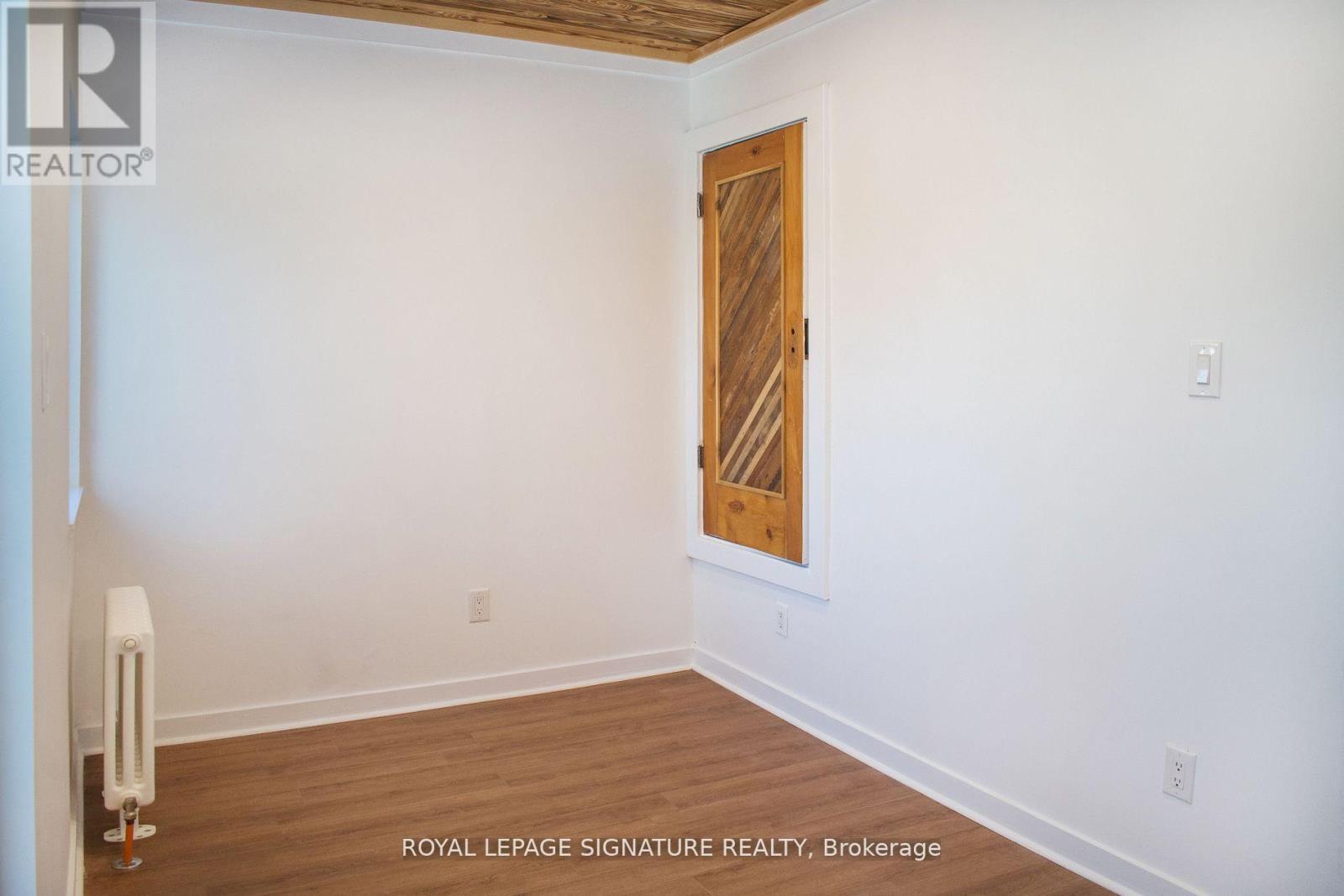 493 St Clarens Avenue, Toronto, Ontario  M5H 1W4 - Photo 11 - W12871400