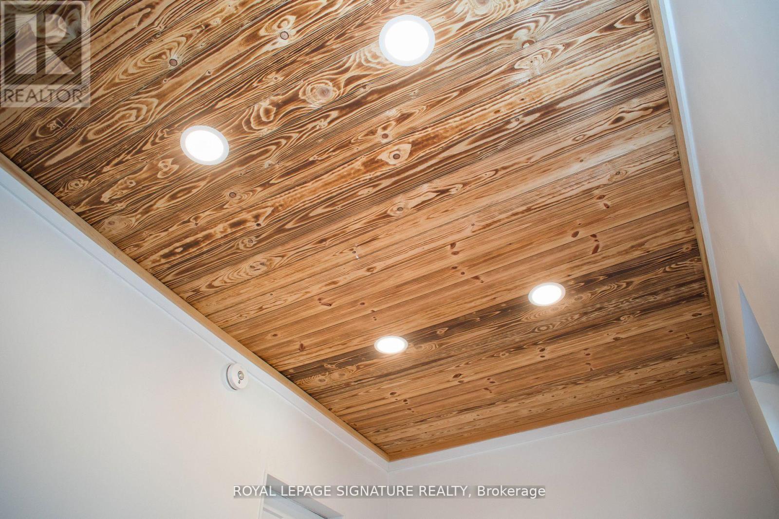 493 St Clarens Avenue, Toronto, Ontario  M5H 1W4 - Photo 12 - W12871400