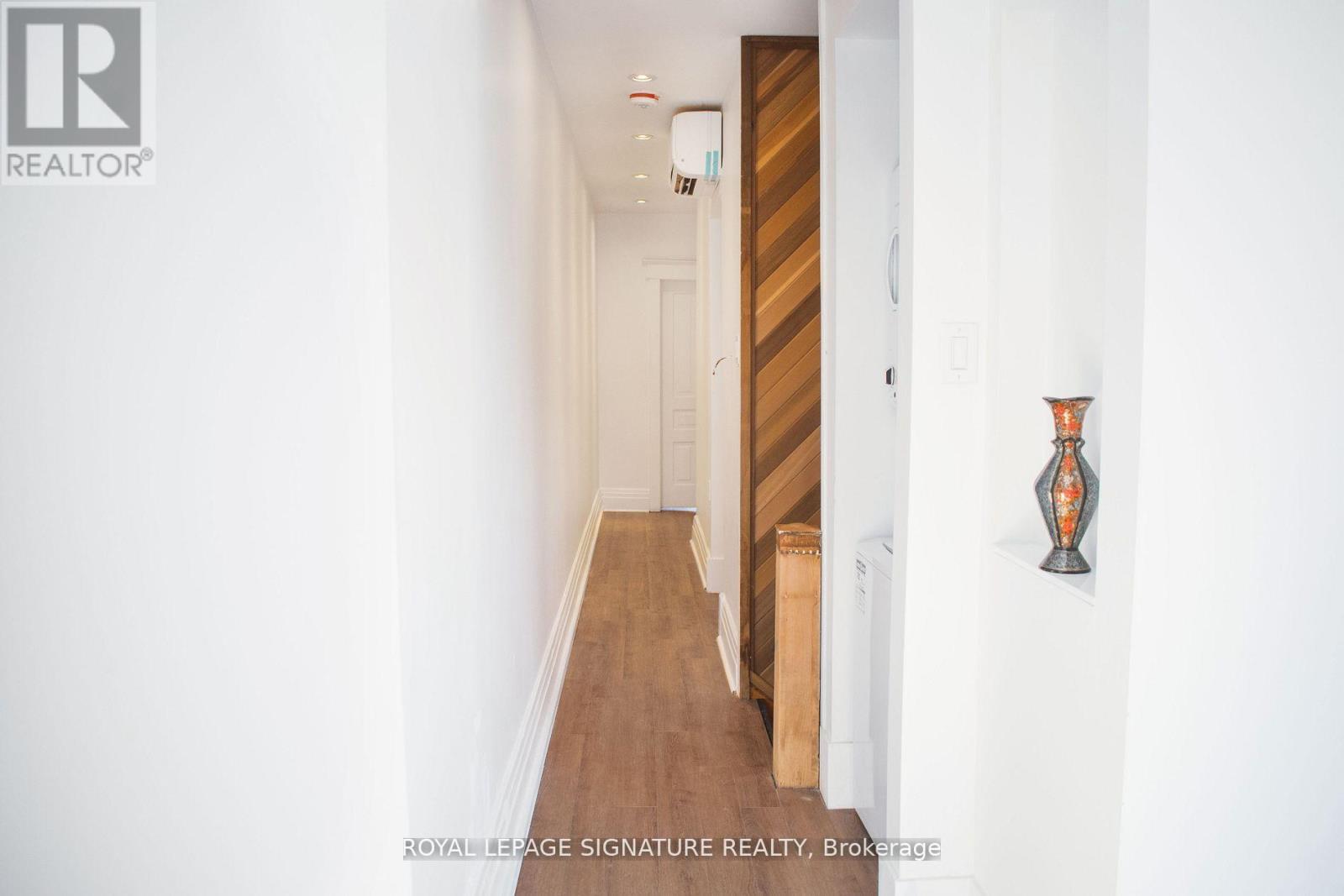 493 St Clarens Avenue, Toronto, Ontario  M5H 1W4 - Photo 7 - W12871400