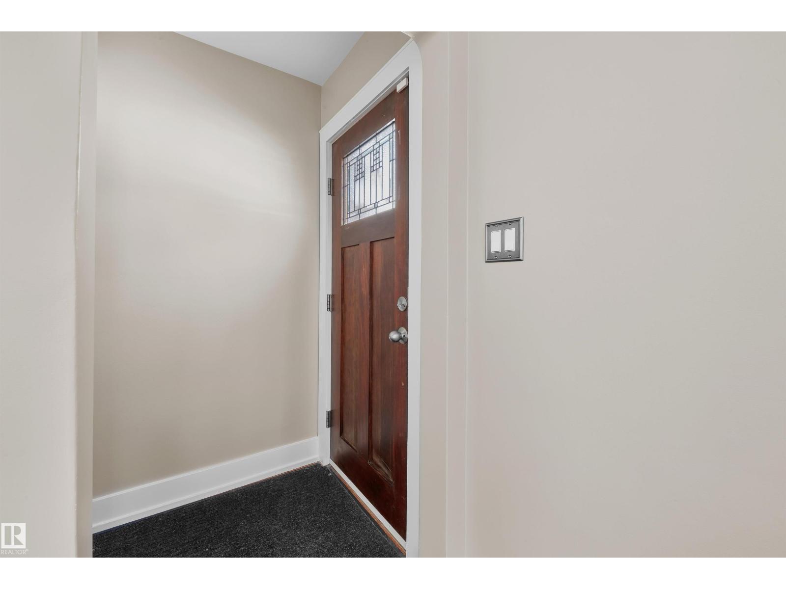 11135 62 Av Nw, Edmonton, Alberta  T6H 1N3 - Photo 2 - E4476871