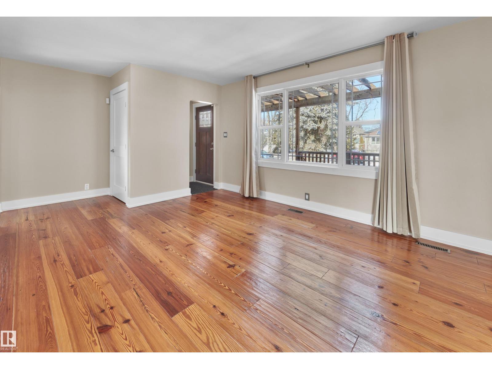 11135 62 Av Nw, Edmonton, Alberta  T6H 1N3 - Photo 6 - E4476871