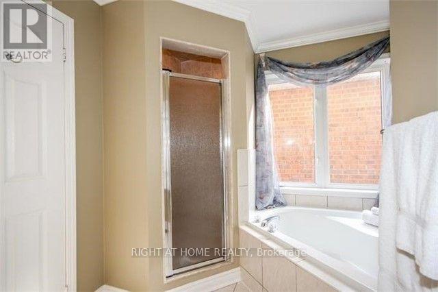 863 Mcduffe Crescent, Milton, Ontario  L9T 6M8 - Photo 9 - W12871476