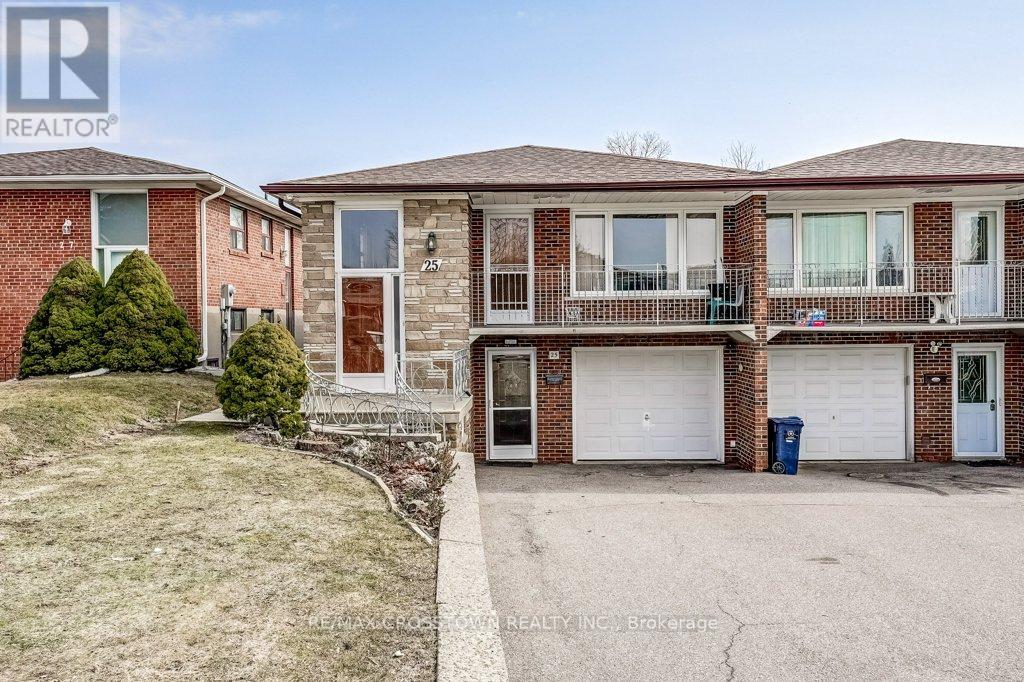 25 ROCKBANK CRESCENT, Toronto, Ontario