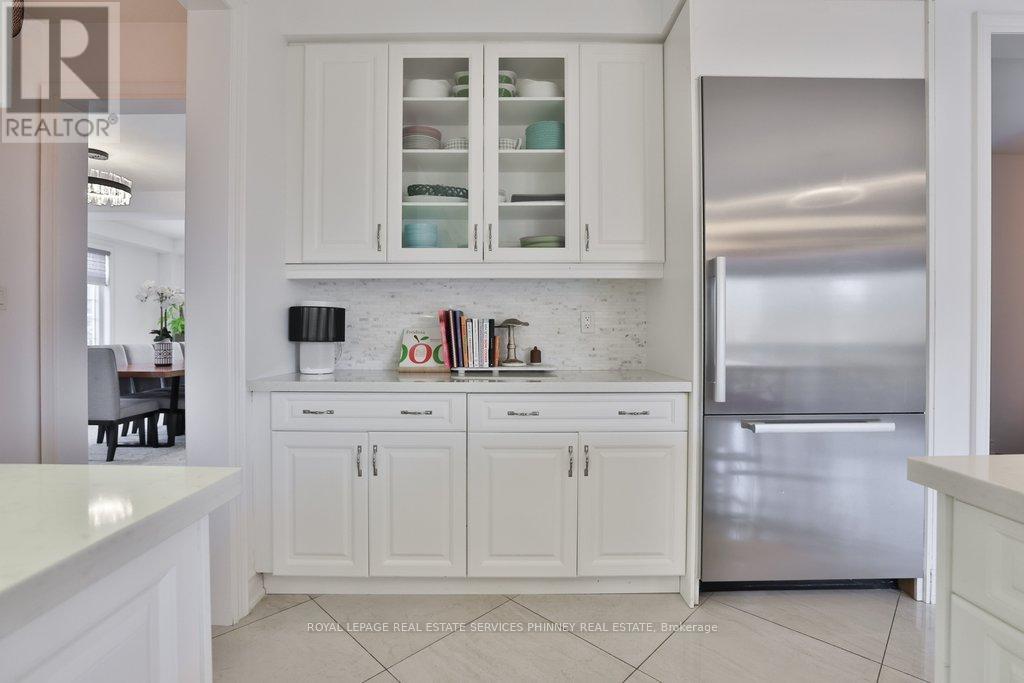 491 Threshing Mill Boulevard, Oakville, Ontario  L6H 7H5 - Photo 15 - W12871506