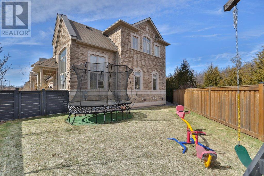 491 Threshing Mill Boulevard, Oakville, Ontario  L6H 7H5 - Photo 47 - W12871506
