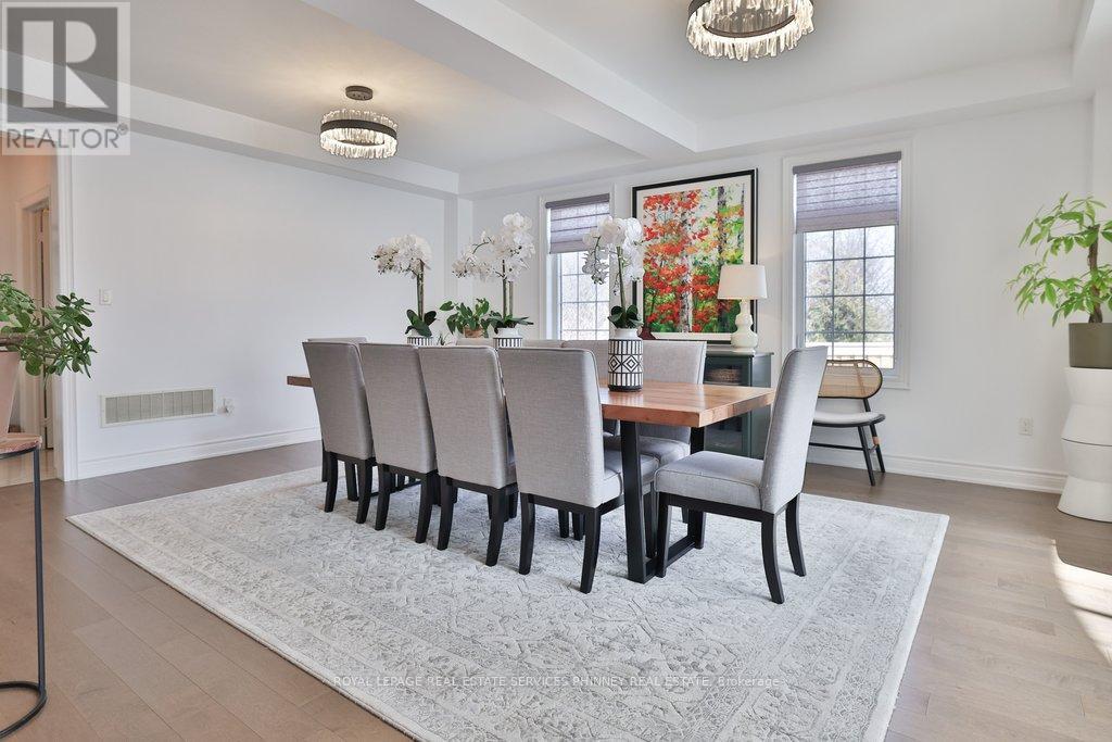 491 Threshing Mill Boulevard, Oakville, Ontario  L6H 7H5 - Photo 7 - W12871506