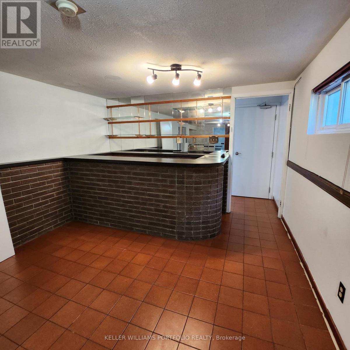 Lower Level - 2675 Sherhill Drive, Mississauga, Ontario  L5J 3Z2 - Photo 8 - W12871544