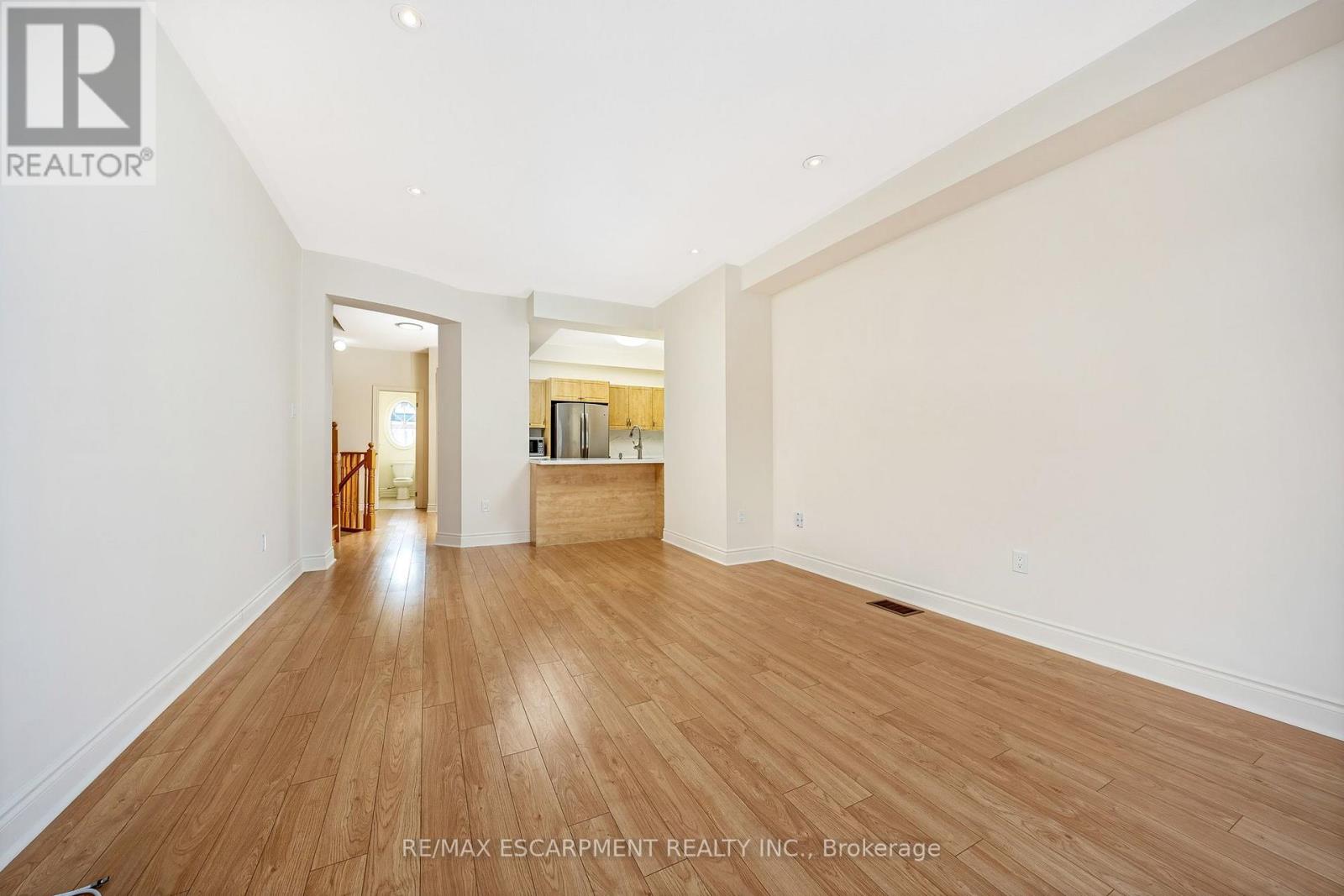 2419 Baronwood Drive, Oakville, Ontario  L6M 0J7 - Photo 13 - W12871572