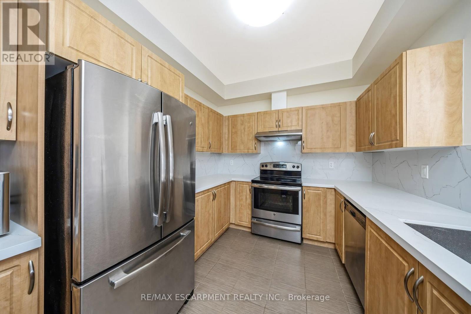 2419 Baronwood Drive, Oakville, Ontario  L6M 0J7 - Photo 17 - W12871572