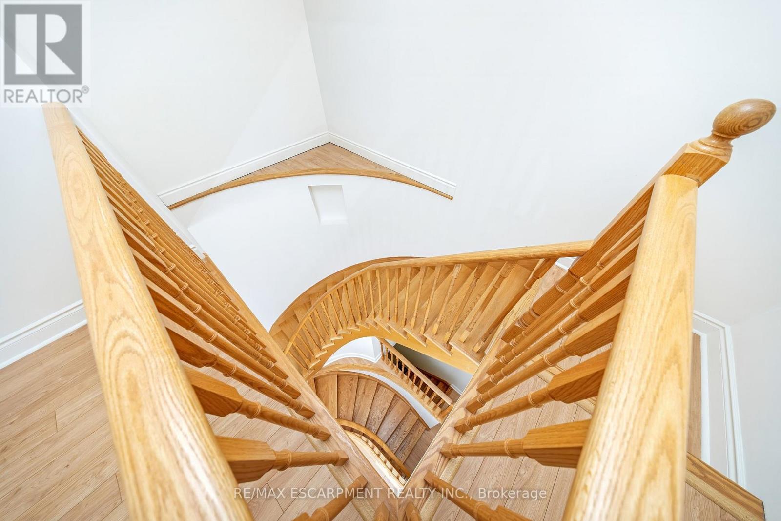 2419 Baronwood Drive, Oakville, Ontario  L6M 0J7 - Photo 22 - W12871572