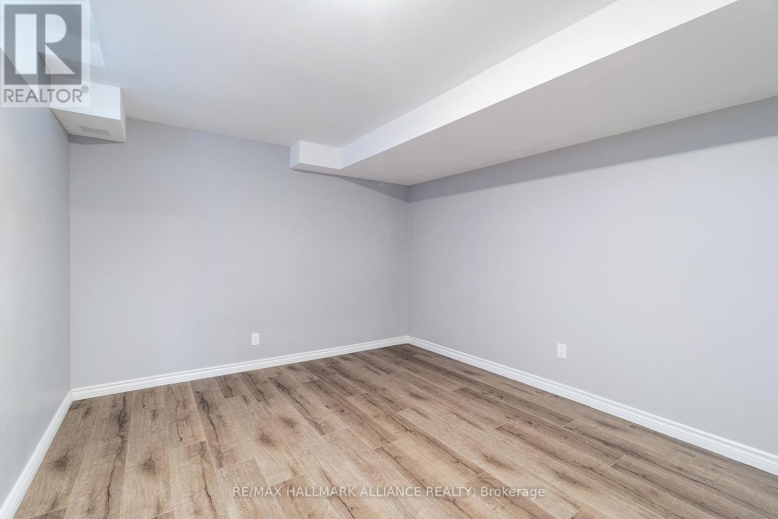 12 Hadfield Circle, Brampton, Ontario  L6R 0N6 - Photo 16 - W12871578