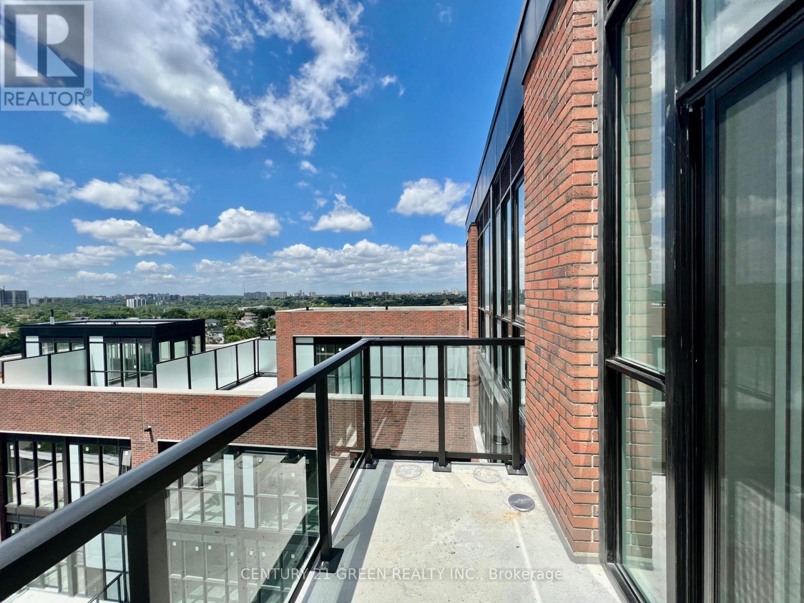 1011 - 2300 St. Clair Avenue W, Toronto, Ontario  M6N 0B3 - Photo 19 - W12871640