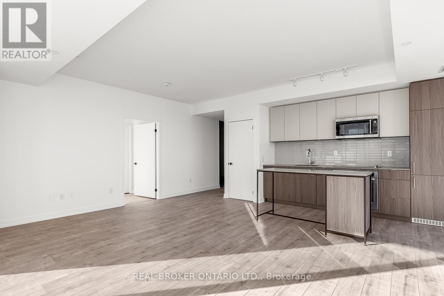 612 - 220 Missinnihe Way, Mississauga, Ontario  L5H 0A9 - Photo 27 - W12871646