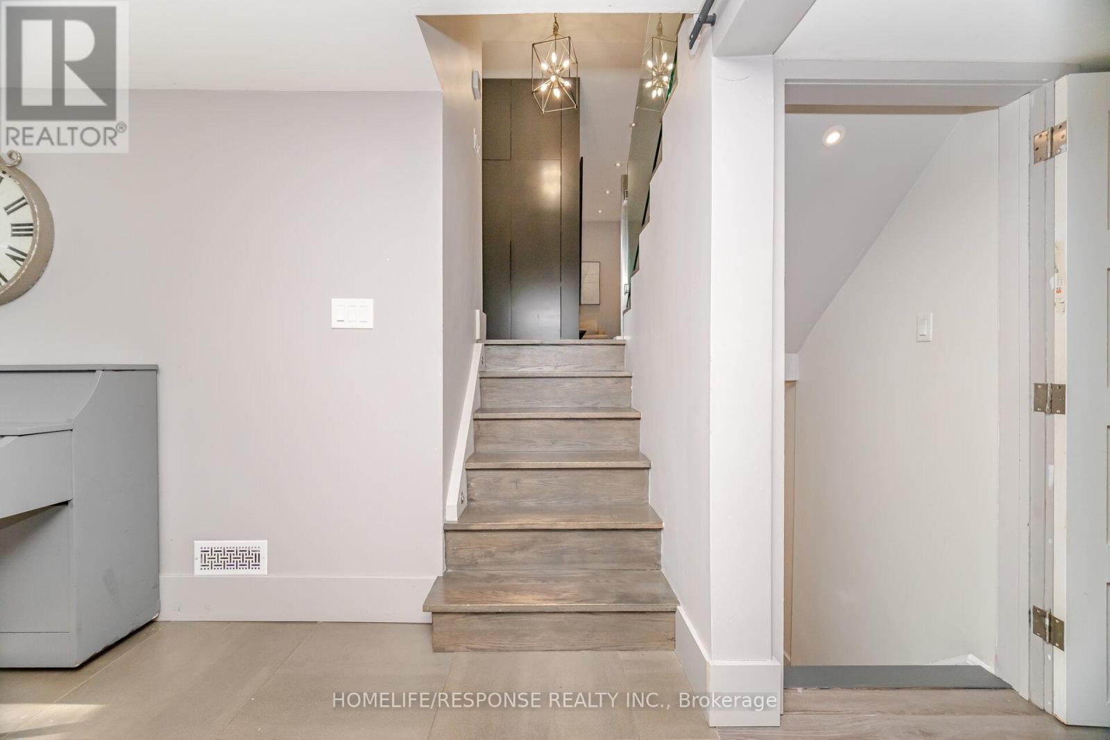 5011 Spruce Avenue, Burlington, Ontario  L7L 1M6 - Photo 24 - W12871678