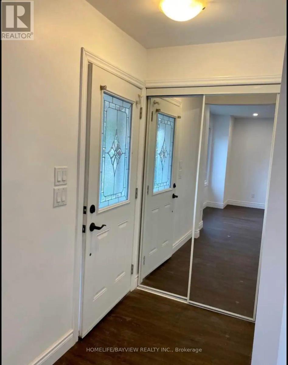 203 John Street, Brampton, Ontario  L6W 2A5 - Photo 11 - W12871708