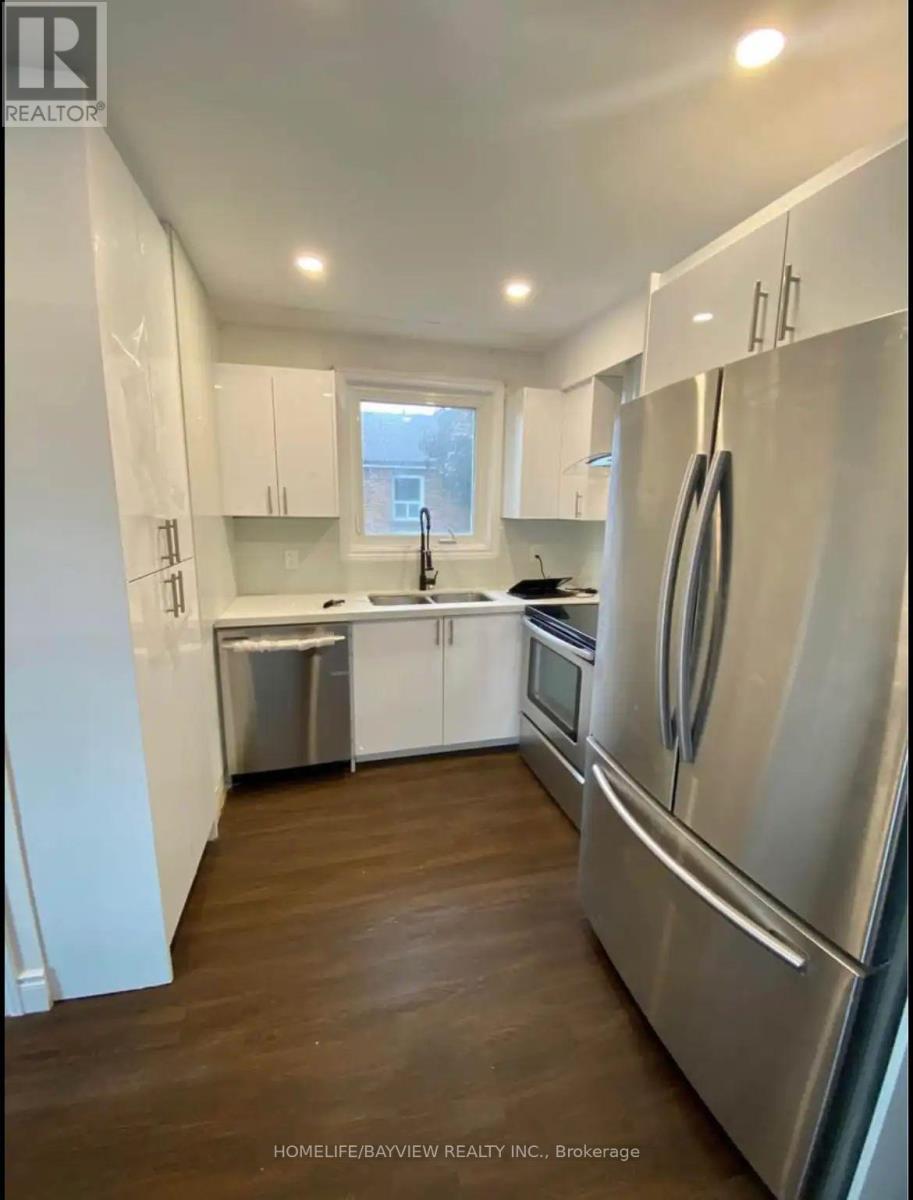 203 John Street, Brampton, Ontario  L6W 2A5 - Photo 3 - W12871708