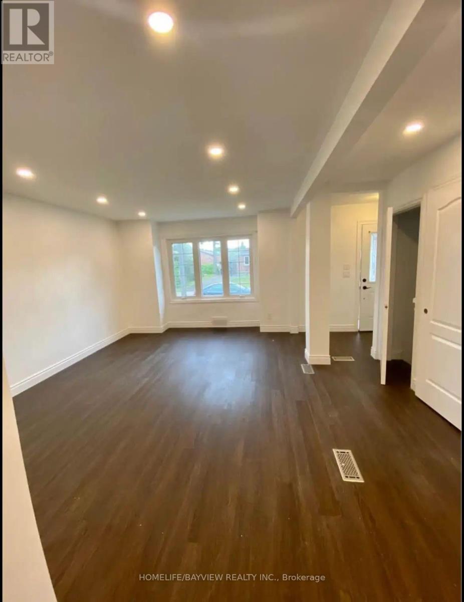 203 John Street, Brampton, Ontario  L6W 2A5 - Photo 5 - W12871708