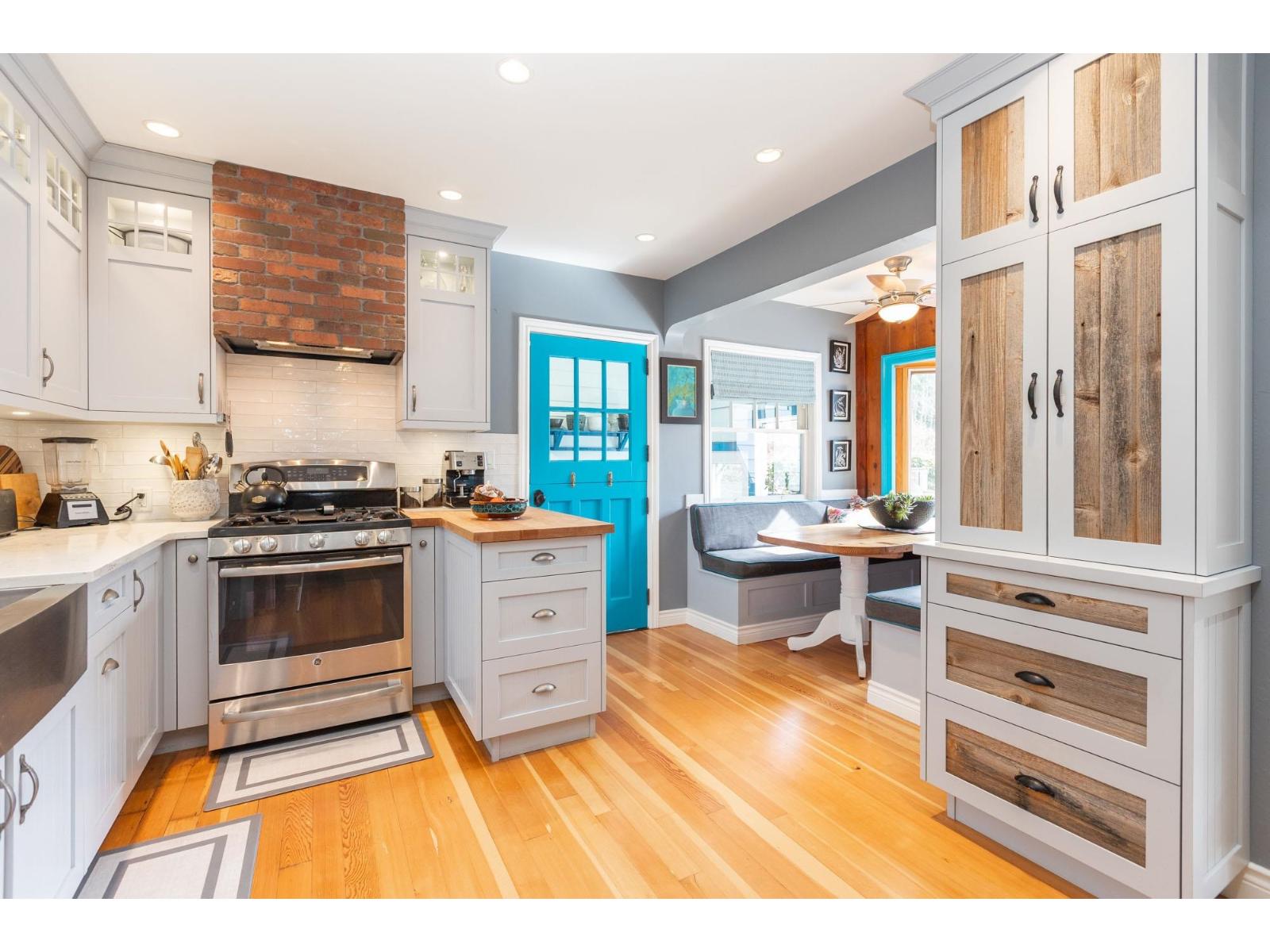 1196 Habgood Street, Surrey, British Columbia  V4B 4W9 - Photo 9 - R3098443