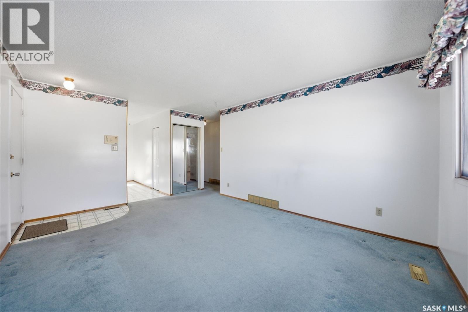 224 Waterloo Crescent, Saskatoon, Saskatchewan  S7H 4G5 - Photo 8 - SK030194