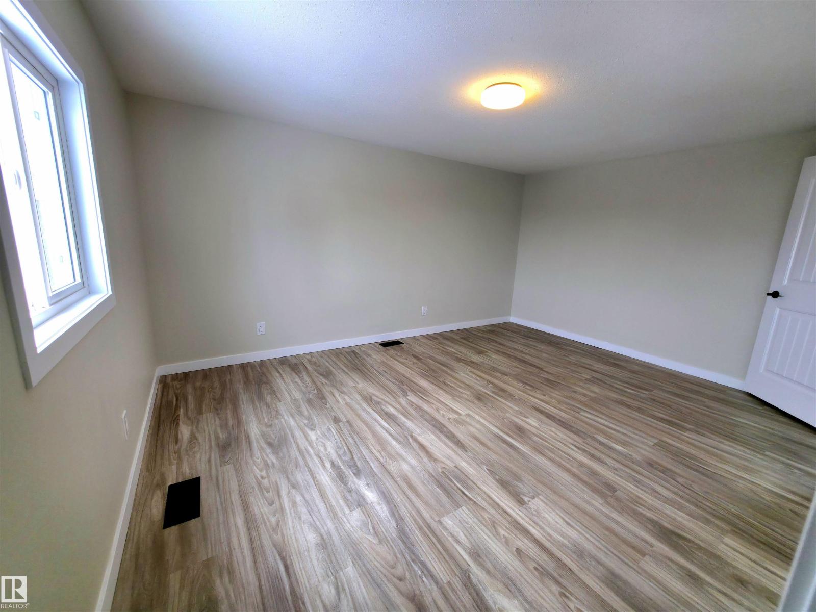 735 Parkland Brook, Rural Parkland County, Alberta  T7X 3N3 - Photo 17 - E4476874