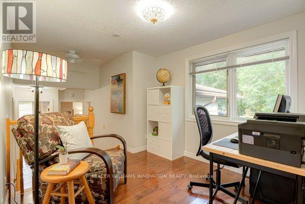 69 Longwood Drive, Waterloo, Ontario  N2L 4B6 - Photo 25 - X12871460