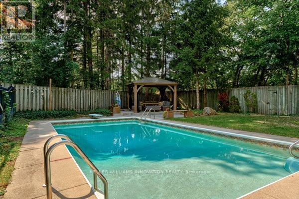 69 Longwood Drive, Waterloo, Ontario  N2L 4B6 - Photo 36 - X12871460