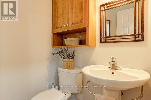 69 Longwood Drive, Waterloo, Ontario  N2L 4B6 - Photo 7 - X12871460