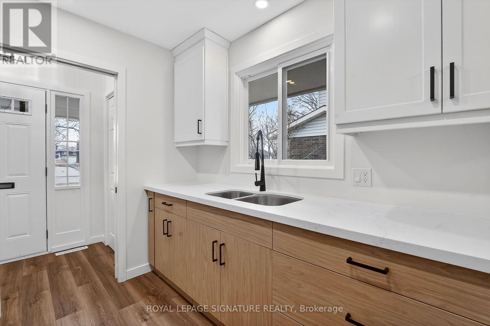 55 Burness Drive, St. Catharines, Ontario  L2P 1J4 - Photo 12 - X12871494