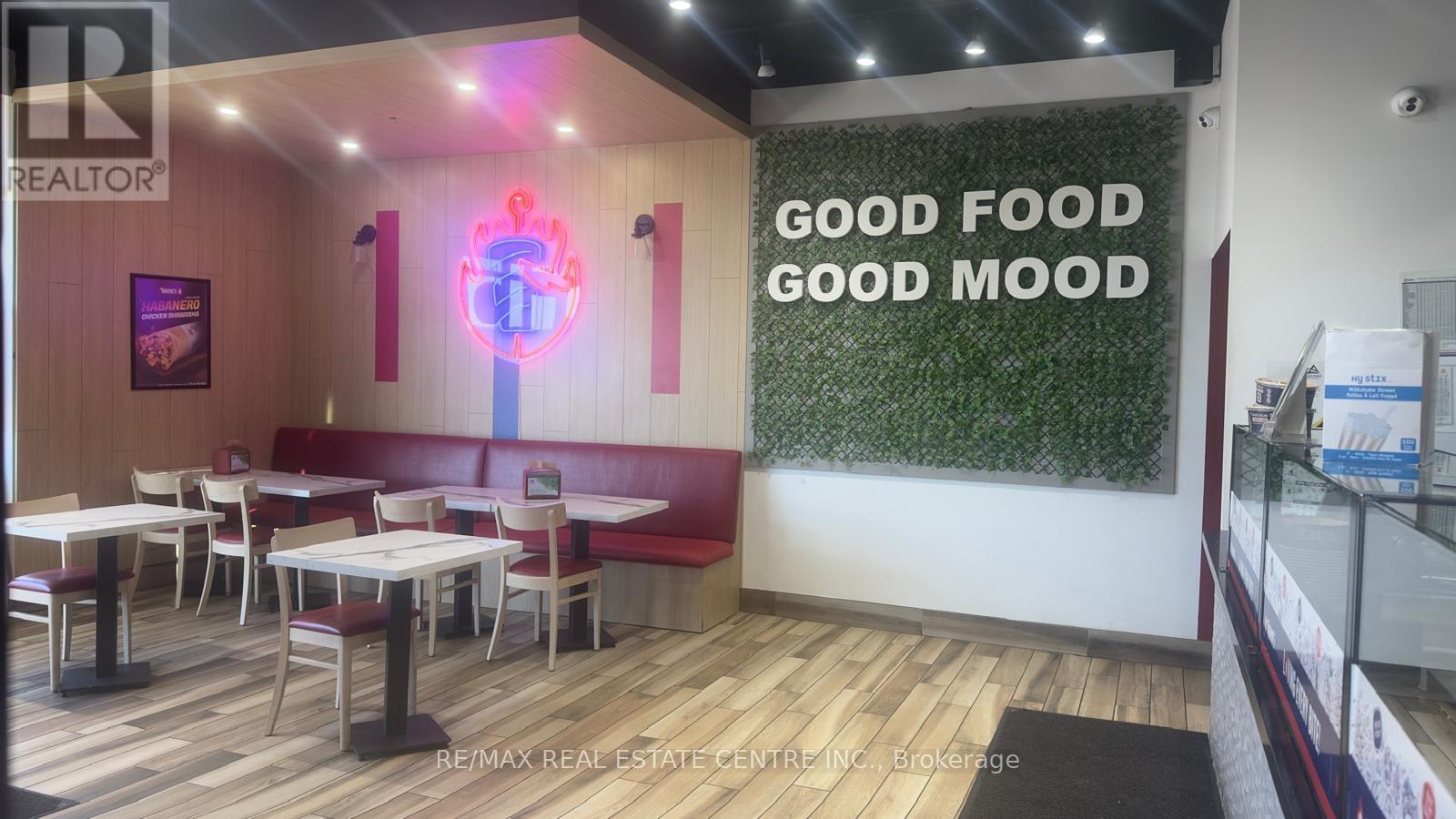 4 - 516 Centennial Parkway N, Hamilton, Ontario  L8E 0G2 - Photo 7 - X12871574