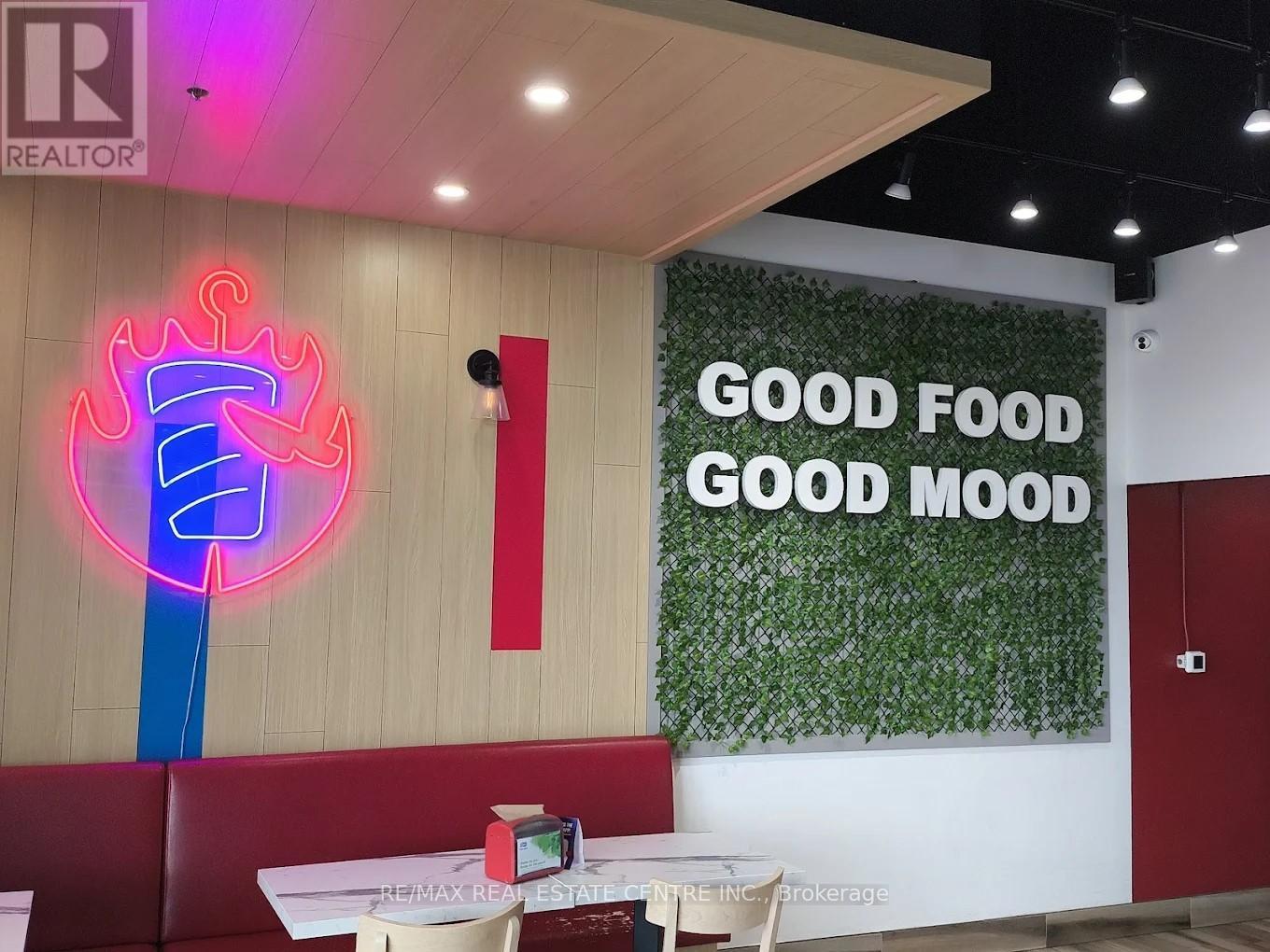 4 - 516 Centennial Parkway N, Hamilton, Ontario  L8E 0G2 - Photo 8 - X12871574