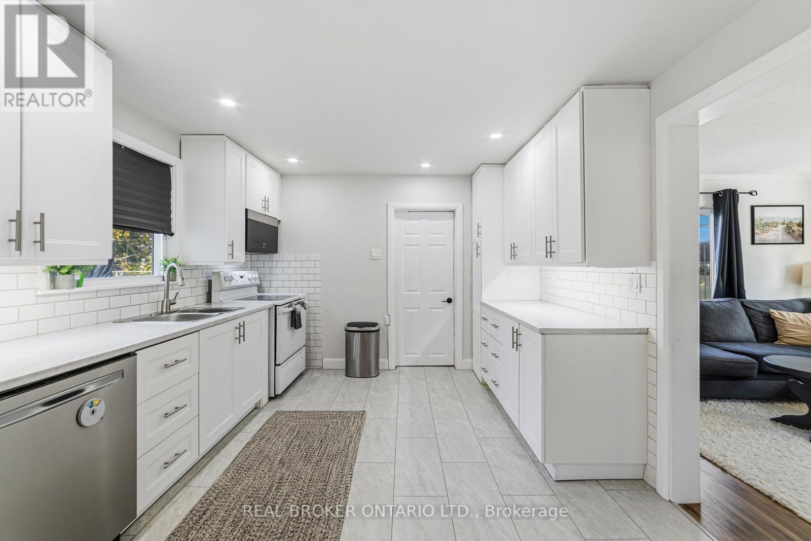 1378 Upper Wellington Street, Hamilton, Ontario  L9A 3S9 - Photo 7 - X12871656