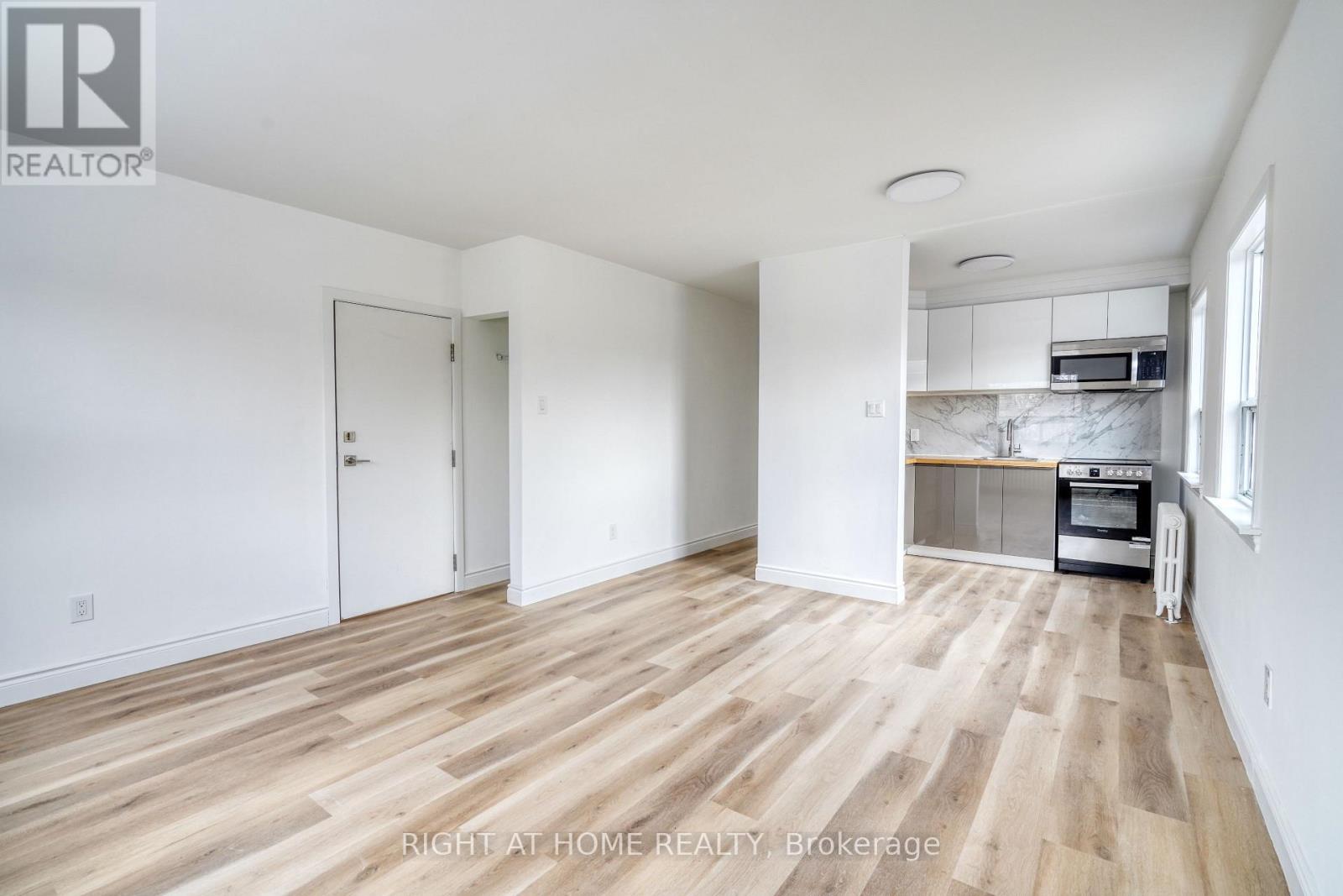 101 Sixteenth Street, Toronto, Ontario  M8V 3J9 - Photo 22 - W12870990