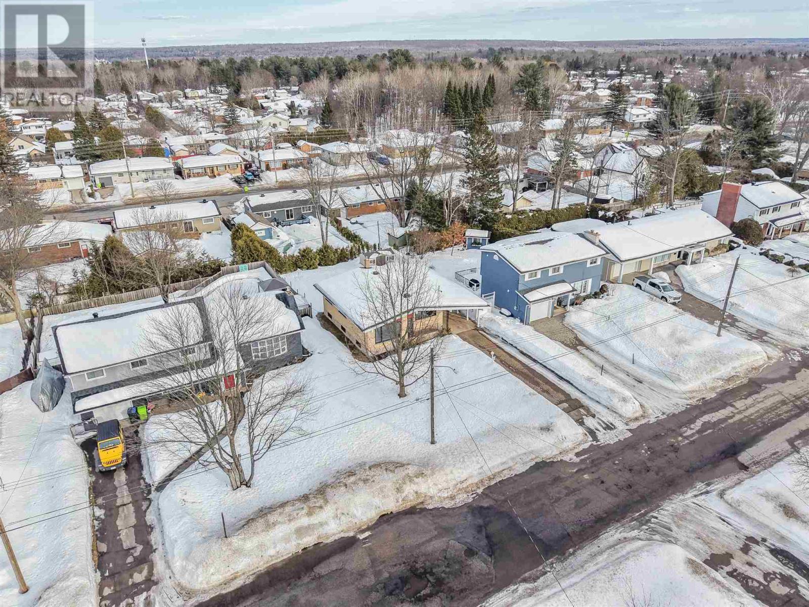 94 Florwin Dr, Sault Ste. Marie, Ontario  P6A 4J1 - Photo 5 - SM260458