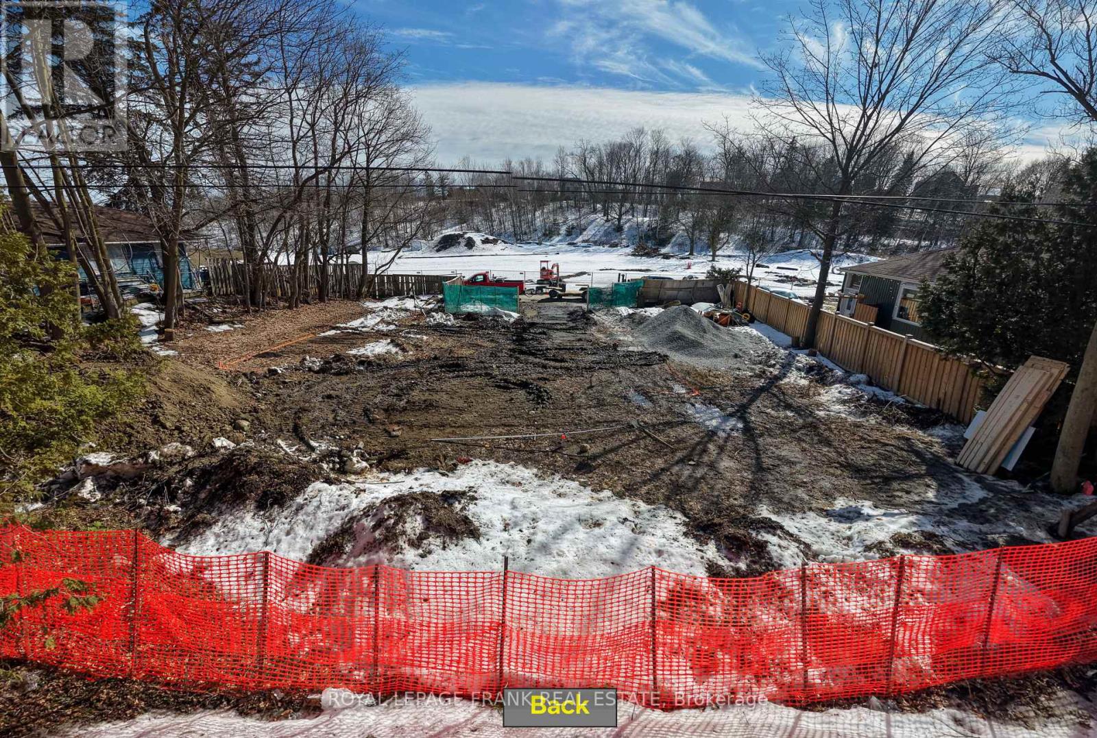 18 Coultice Drive, Whitchurch-Stouffville, Ontario  L4A 7X3 - Photo 5 - N12867854