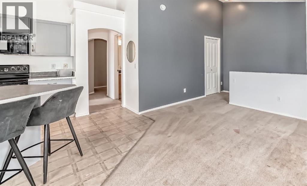 205, 27 Everridge Square Sw, Calgary, Alberta  T2Y 5J7 - Photo 11 - A2292590
